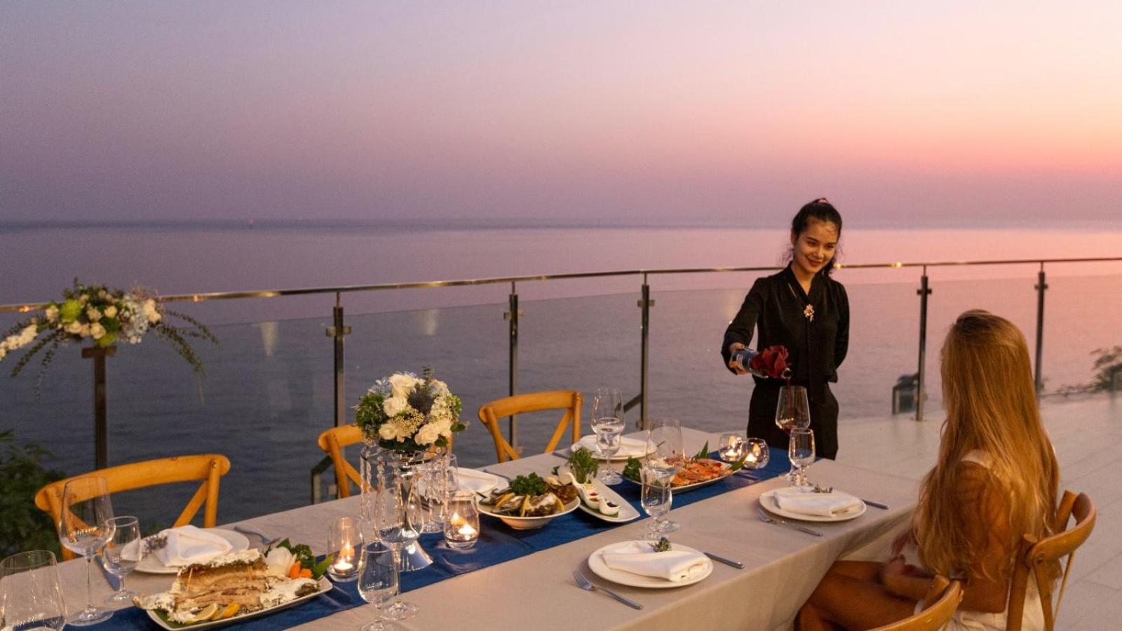 Villa Thousand Cliffs Nai Harn Екстериор снимка