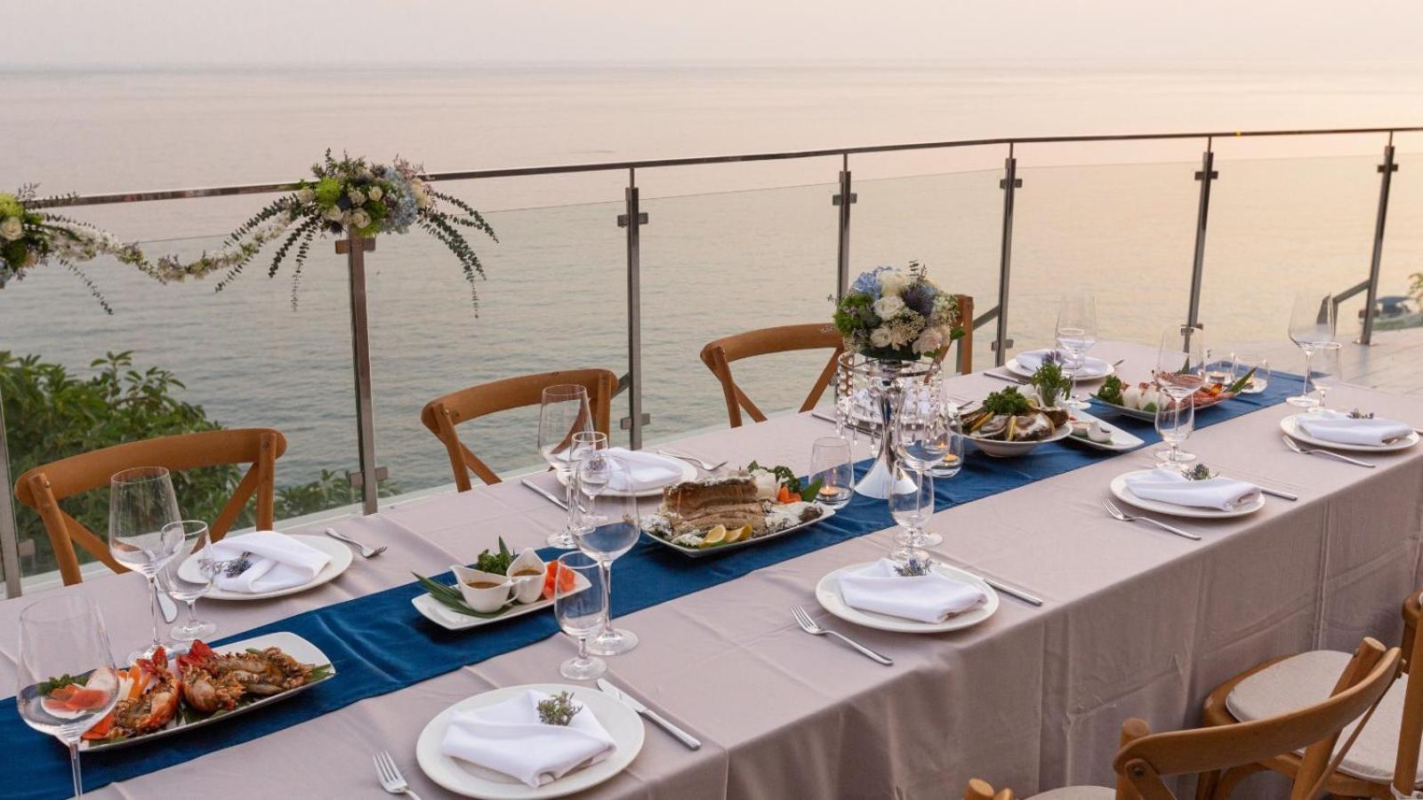Villa Thousand Cliffs Nai Harn Екстериор снимка