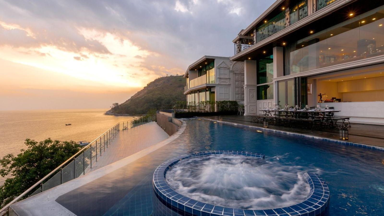 Villa Thousand Cliffs Nai Harn Екстериор снимка